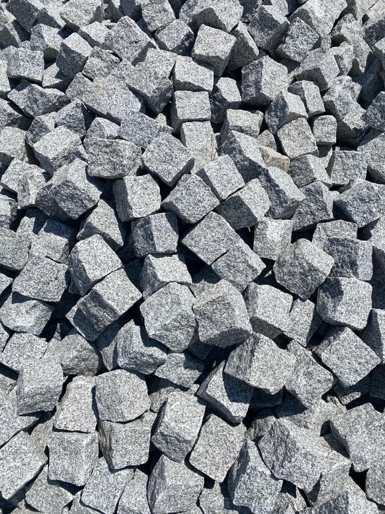 Granitwürfel