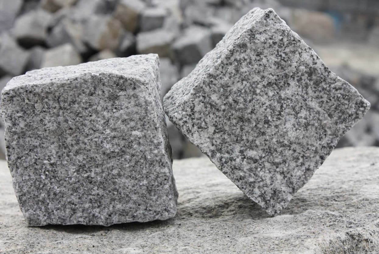Granitwürfel