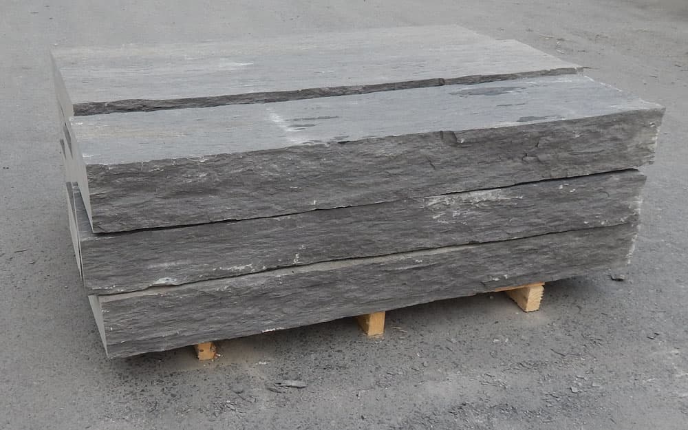 Schiefer Blockstufe